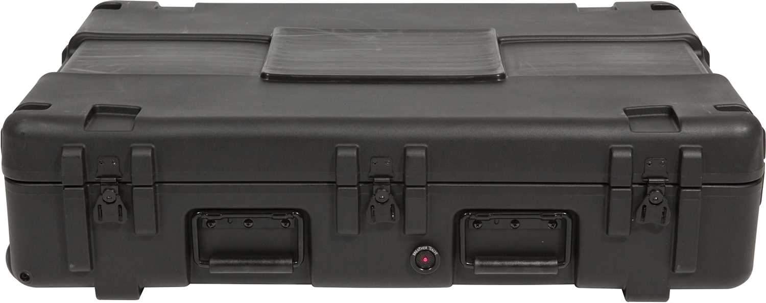 SKB 3R3221-7B-CW 32X21X7 Case with Foam & Wheels